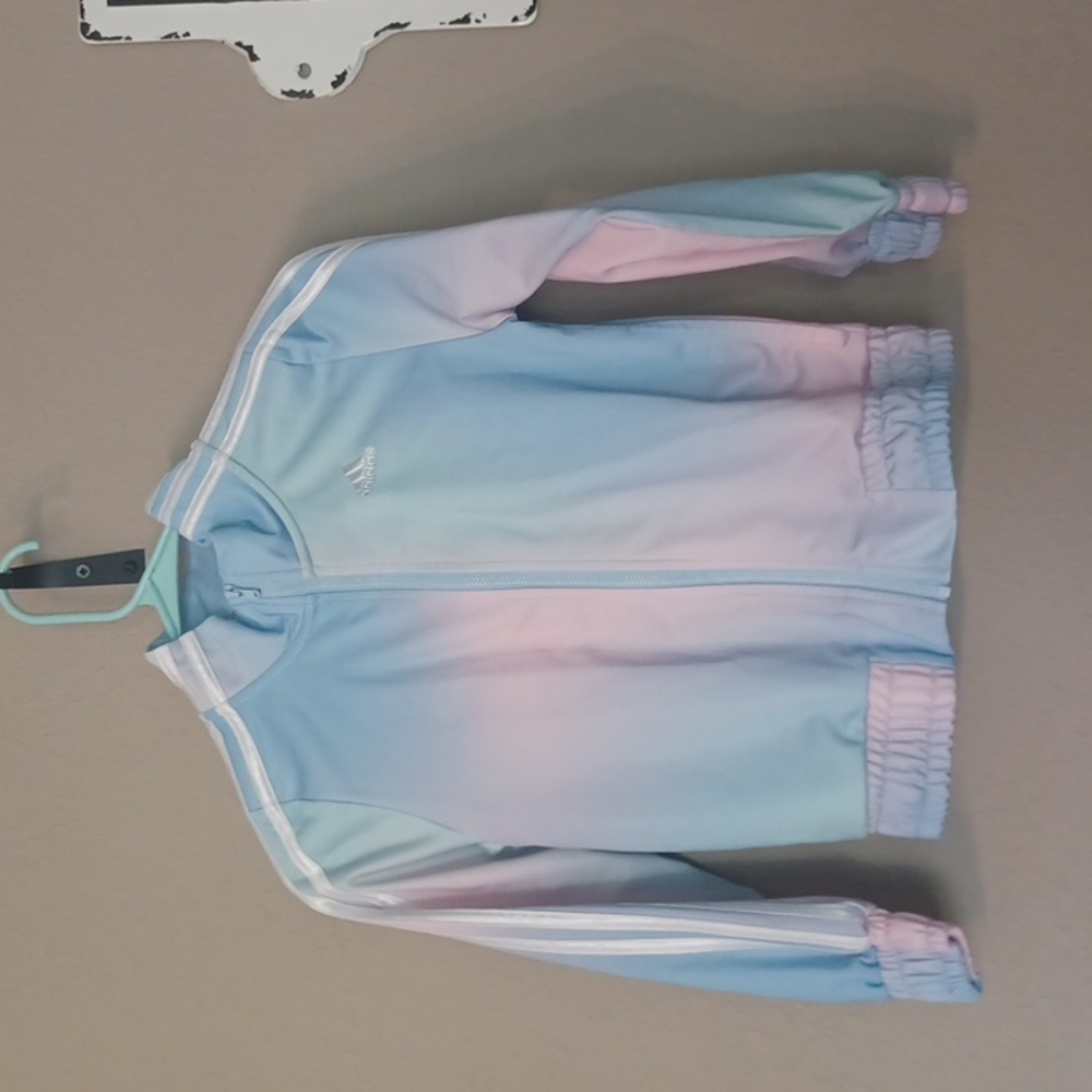 Adidas jacket 🎈4 -$5 items for $10🎈